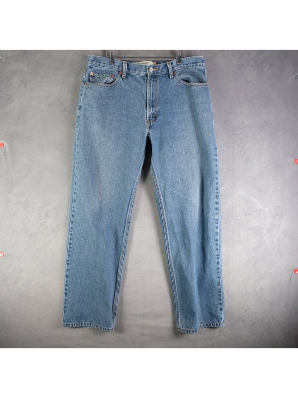 Vintage Levis 505 Mens 38X32 Blue Relaxed Fit Medium Wash Straight Heavy Y2K